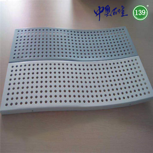 沖孔、雕花鋁單板